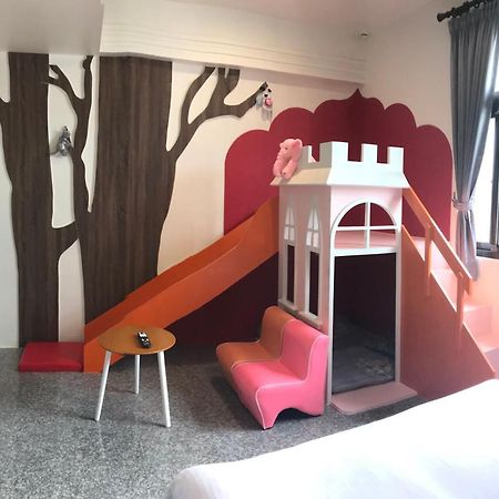 Township Small Building B&B Донгшан Екстериор снимка